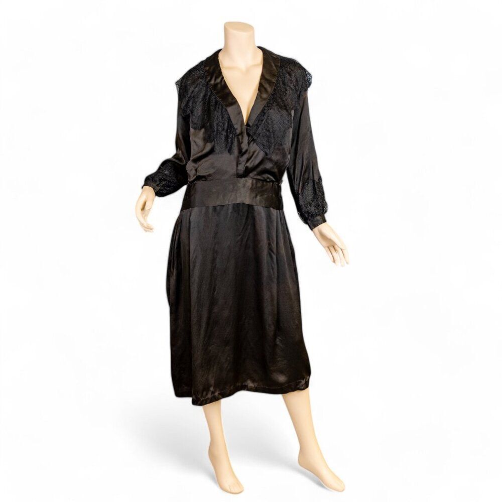 1930s Black Silk Dress with Lace Accents * Large